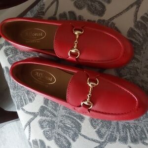 Horse Bit Buckle Mimics  the High End Luxury G Brand. Leather Uppers & Sole.